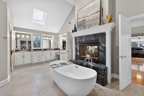 Tiny photo for 38W509 Golfview Court, St. Charles, IL 60175 (MLS # 12585478)