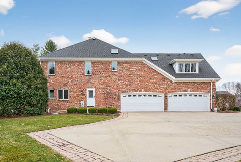 Tiny photo for 38W509 Golfview Court, St. Charles, IL 60175 (MLS # 12585478)