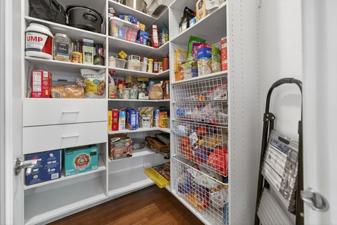 Tiny photo for 38W509 Golfview Court, St. Charles, IL 60175 (MLS # 12585478)