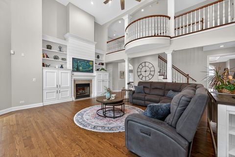 Tiny photo for 38W509 Golfview Court, St. Charles, IL 60175 (MLS # 12585478)