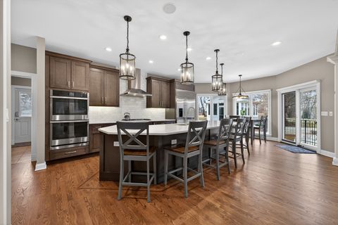 Tiny photo for 38W509 Golfview Court, St. Charles, IL 60175 (MLS # 12585478)