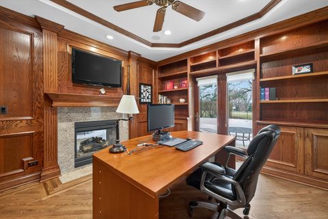 Tiny photo for 38W509 Golfview Court, St. Charles, IL 60175 (MLS # 12585478)