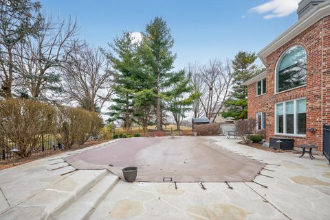 Tiny photo for 38W509 Golfview Court, St. Charles, IL 60175 (MLS # 12585478)