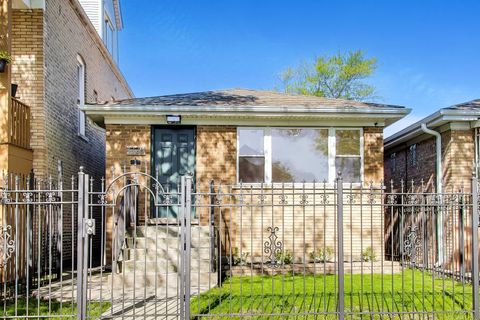 1326 N LAWNDALE Avenue Chicago IL 60651