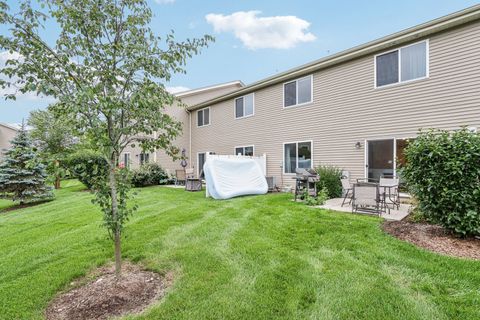 Tiny photo for 1245 Prairie View Parkway, Cary, IL 60013 (MLS # 12636628)