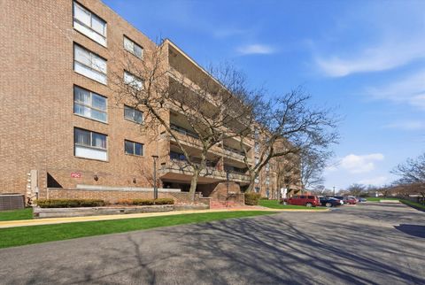 Photo of 5 E Carriageway Drive #308, Hazel Crest, IL 60429 (MLS # 12591709)