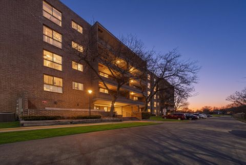 Tiny photo for 5 E Carriageway Drive #308, Hazel Crest, IL 60429 (MLS # 12591709)