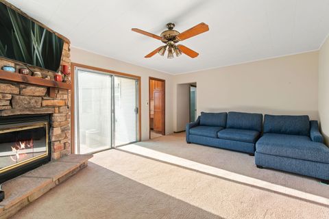 Tiny photo for 2410 Sigwalt Street, Rolling Meadows, IL 60008 (MLS # 12460598)