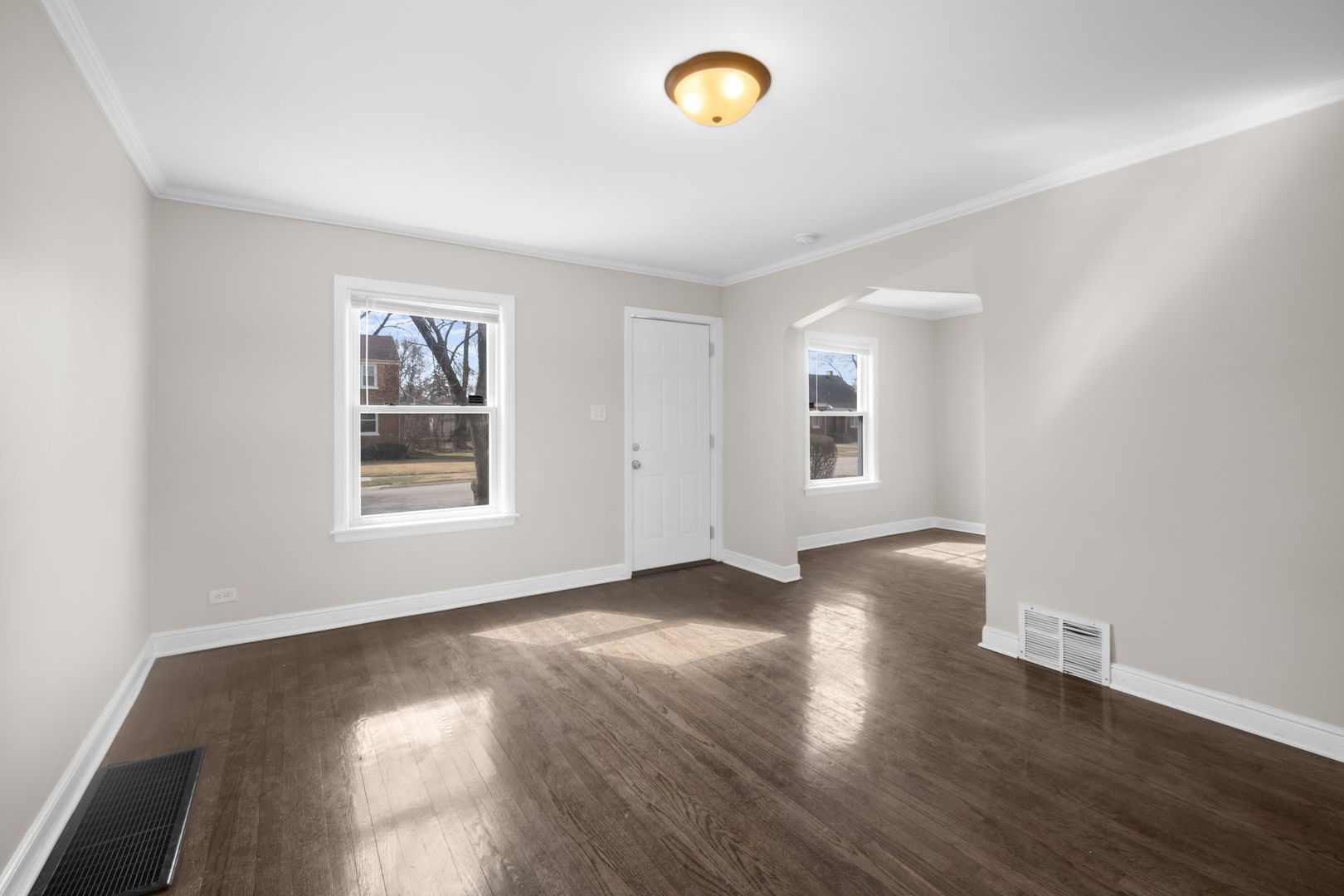 228 E 140th Place