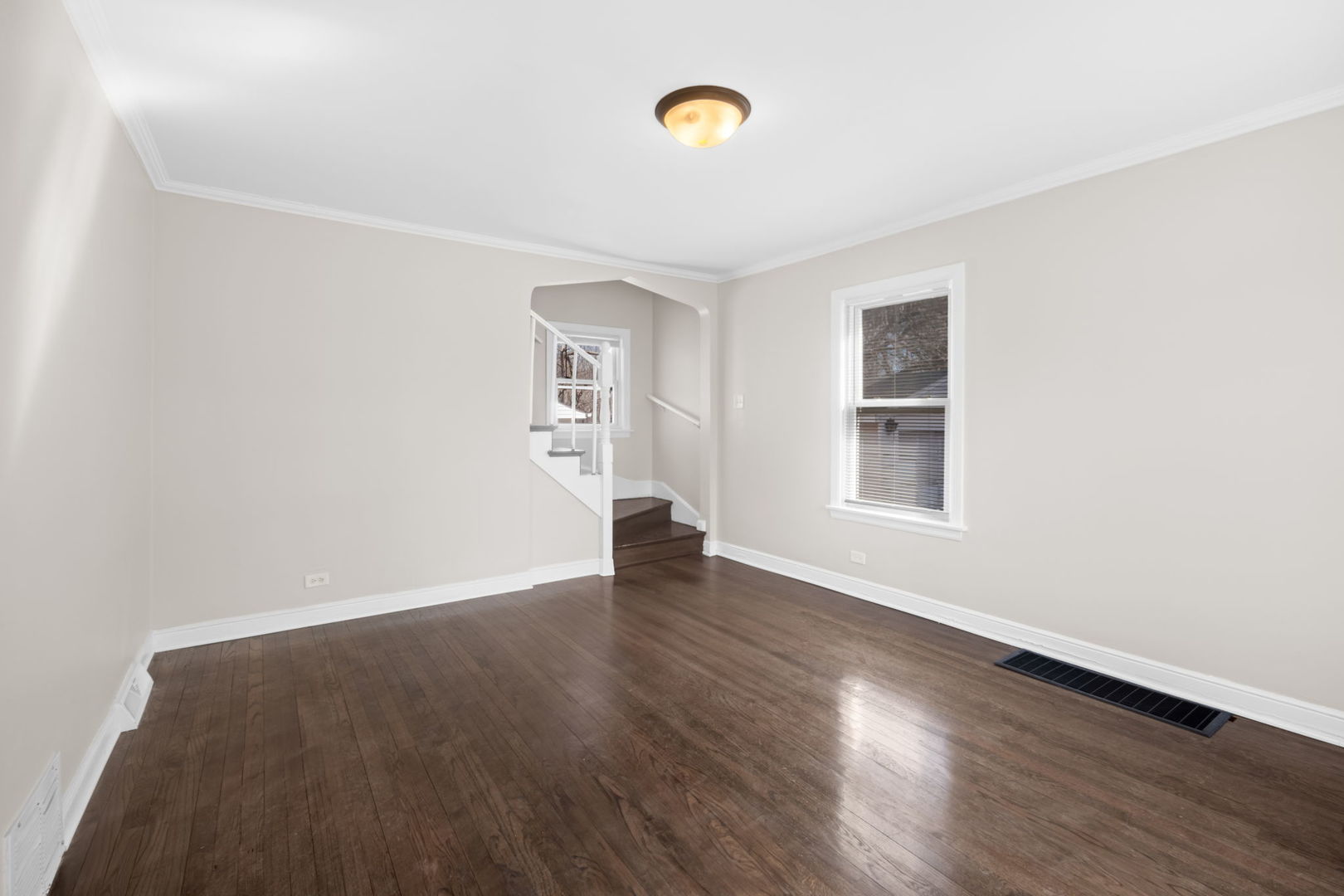 228 E 140th Place