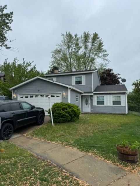 Photo of 8 LaSalle Court, Streamwood, IL 60107 (MLS # 12377026)
