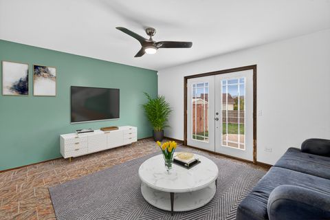 Tiny photo for 336 Oakhill Court, Antioch, IL 60002 (MLS # 12499914)