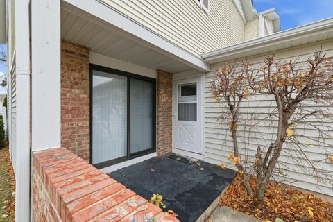 Tiny photo for 632 Spinnaker Point #113f, Schaumburg, IL 60194 (MLS # 12522382)