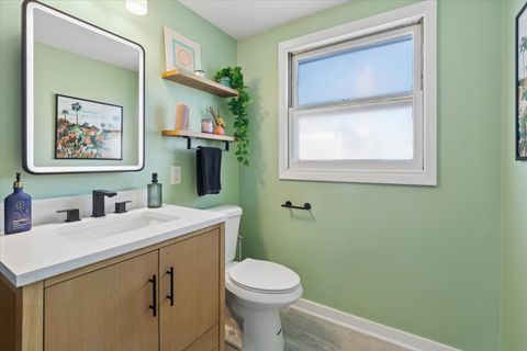 Tiny photo for 753 Newcastle Avenue, Westchester, IL 60154 (MLS # 12592926)