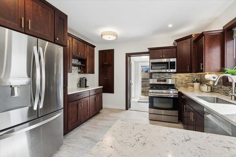 Tiny photo for 753 Newcastle Avenue, Westchester, IL 60154 (MLS # 12592926)