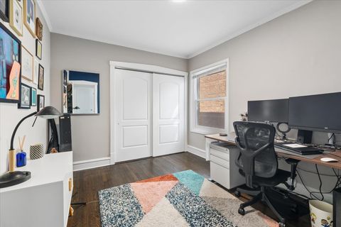 Tiny photo for 753 Newcastle Avenue, Westchester, IL 60154 (MLS # 12592926)