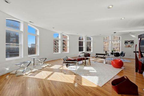 Tiny photo for 501 N Kingsbury Street #G, Chicago, IL 60654 (MLS # 12586793)