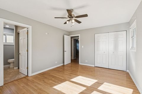 Tiny photo for 510 Dulles Road, Des Plaines, IL 60016 (MLS # 12474774)
