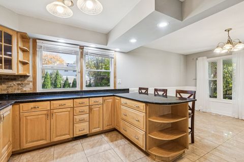 Tiny photo for 510 Dulles Road, Des Plaines, IL 60016 (MLS # 12474774)