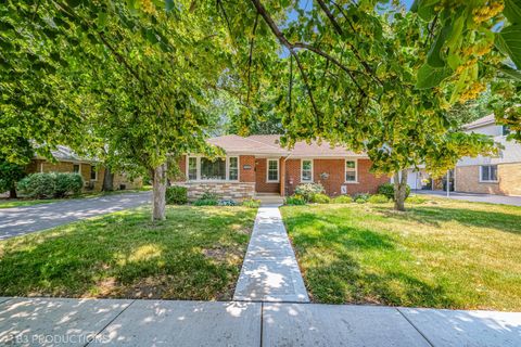 Photo of 5825 109th Street, Chicago Ridge, IL 60415 (MLS # 12478238)