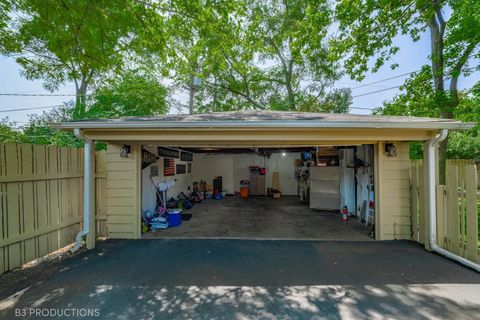 Tiny photo for 5825 109th Street, Chicago Ridge, IL 60415 (MLS # 12478238)