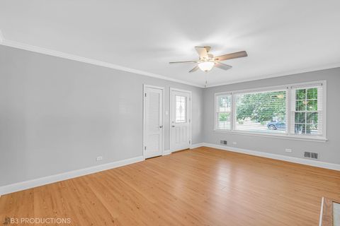 Tiny photo for 5825 109th Street, Chicago Ridge, IL 60415 (MLS # 12478238)