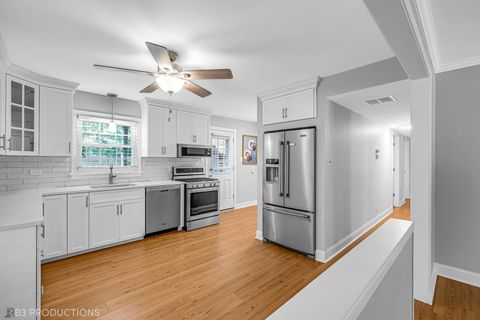 Tiny photo for 5825 109th Street, Chicago Ridge, IL 60415 (MLS # 12478238)