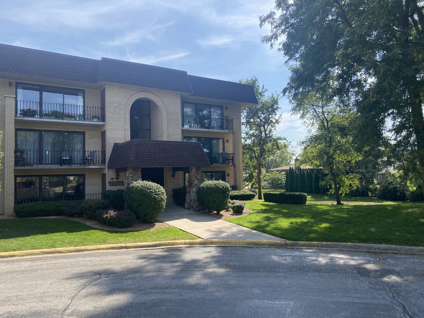 7715 SUSSEX CREEK Drive 1D