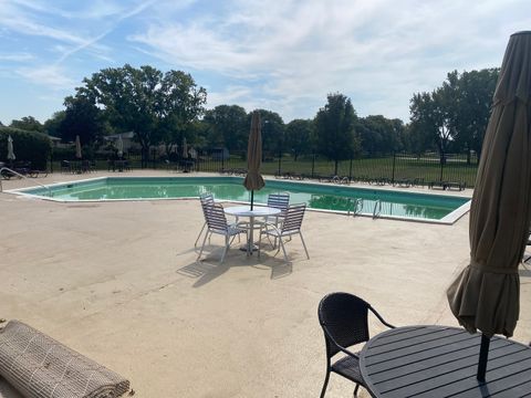 Tiny photo for 7715 SUSSEX CREEK Drive #1D, Darien, IL 60561 (MLS # 12477904)