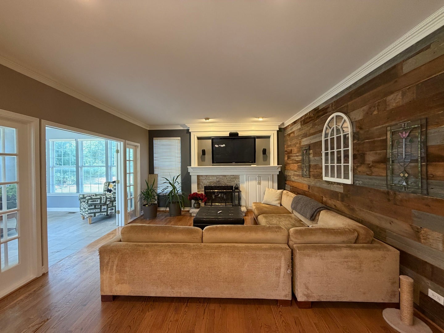 1068 Fox Path