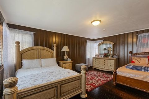 Tiny photo for 6956 N Kenton Avenue, Lincolnwood, IL 60712 (MLS # 12607191)