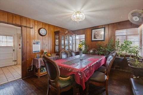 Tiny photo for 6956 N Kenton Avenue, Lincolnwood, IL 60712 (MLS # 12607191)