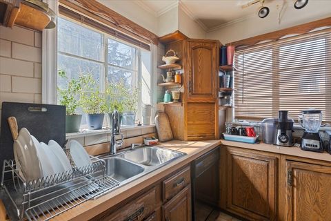 Tiny photo for 6956 N Kenton Avenue, Lincolnwood, IL 60712 (MLS # 12607191)