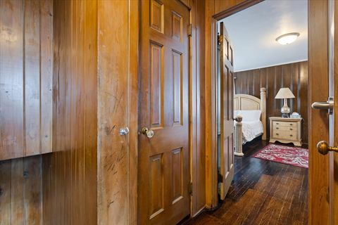 Tiny photo for 6956 N Kenton Avenue, Lincolnwood, IL 60712 (MLS # 12607191)