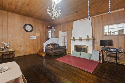 Tiny photo for 6956 N Kenton Avenue, Lincolnwood, IL 60712 (MLS # 12607191)