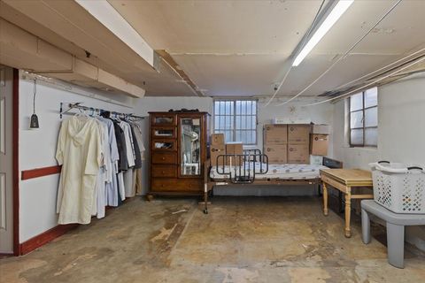 Tiny photo for 6956 N Kenton Avenue, Lincolnwood, IL 60712 (MLS # 12607191)