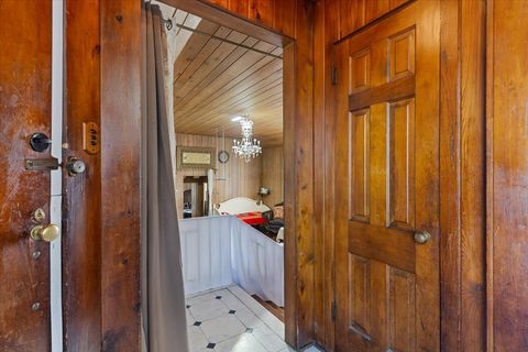 Tiny photo for 6956 N Kenton Avenue, Lincolnwood, IL 60712 (MLS # 12607191)