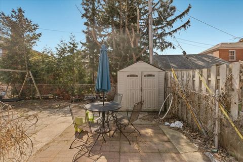 Tiny photo for 6956 N Kenton Avenue, Lincolnwood, IL 60712 (MLS # 12607191)