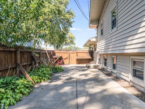 Tiny photo for 316 Sycamore Drive, Naperville, IL 60540 (MLS # 12572028)