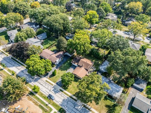 Tiny photo for 316 Sycamore Drive, Naperville, IL 60540 (MLS # 12572028)