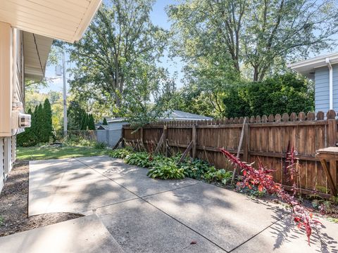 Tiny photo for 316 Sycamore Drive, Naperville, IL 60540 (MLS # 12572028)