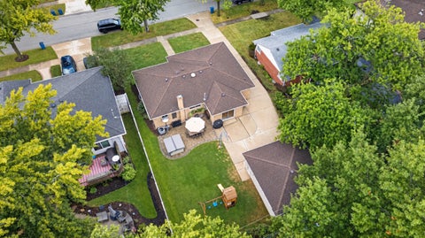 Tiny photo for 863 S Cedar Avenue, Elmhurst, IL 60126 (MLS # 12777557)