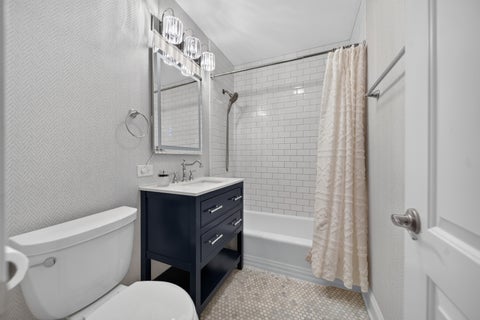 Tiny photo for 863 S Cedar Avenue, Elmhurst, IL 60126 (MLS # 12777557)