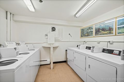Tiny photo for 2222 S Stewart Avenue #1C, Lombard, IL 60148 (MLS # 12434026)
