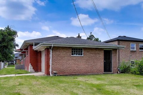 Tiny photo for 2900 140th Street, Blue Island, IL 60406 (MLS # 12691524)