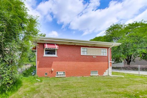 Tiny photo for 2900 140th Street, Blue Island, IL 60406 (MLS # 12691524)