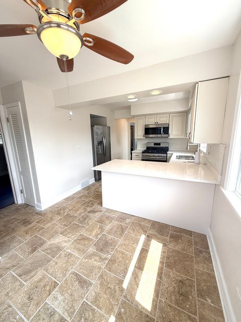 Tiny photo for 8958 S Oglesby Avenue, Chicago, IL 60617 (MLS # 12621798)