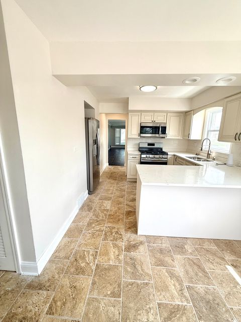 Tiny photo for 8958 S Oglesby Avenue, Chicago, IL 60617 (MLS # 12621798)