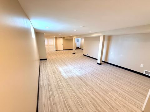 Tiny photo for 8958 S Oglesby Avenue, Chicago, IL 60617 (MLS # 12621798)