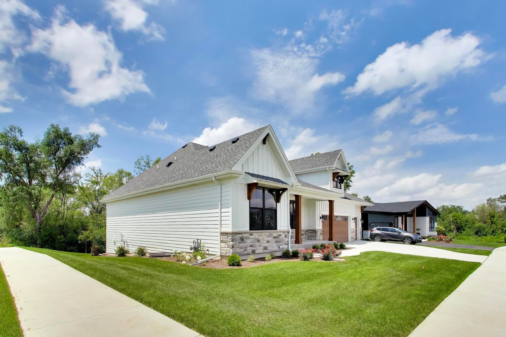 495 CORA Lane